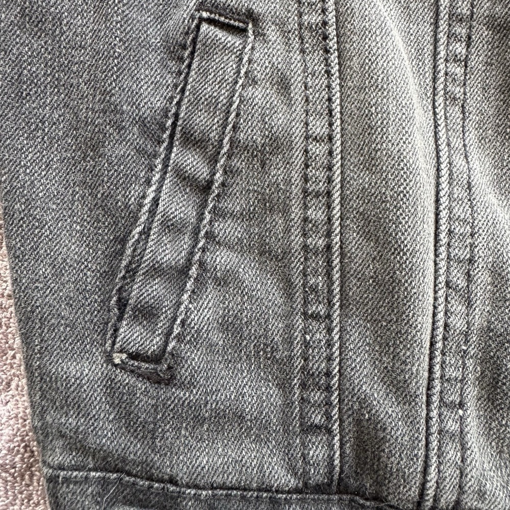 Womens Black Studded Denim Vest Moto Punk Grunge Frayed Sleeveless Jacket S - Picture 3 of 12